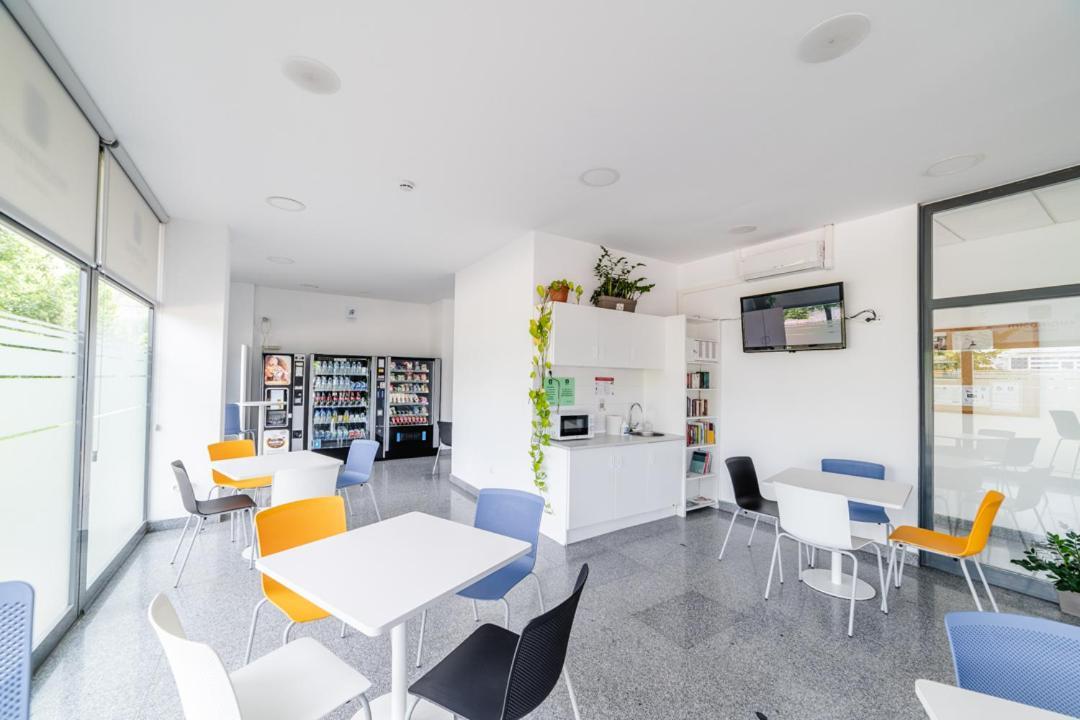 Micampus Logrono Student Residence Zewnętrze zdjęcie