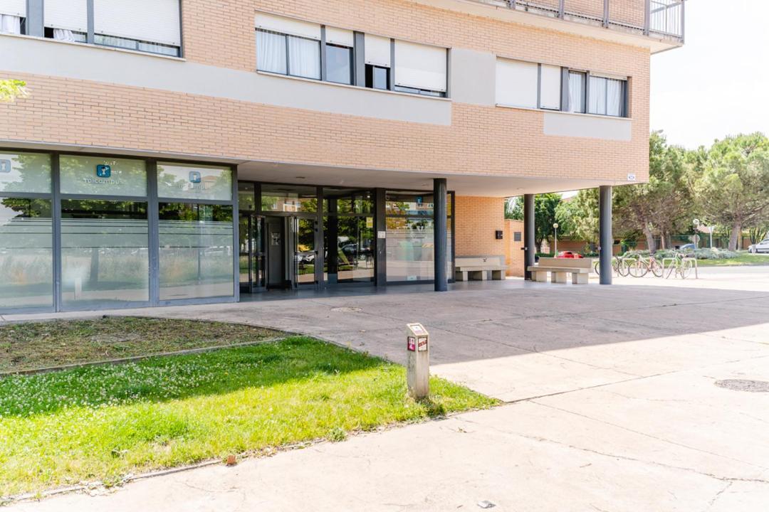 Micampus Logrono Student Residence Zewnętrze zdjęcie